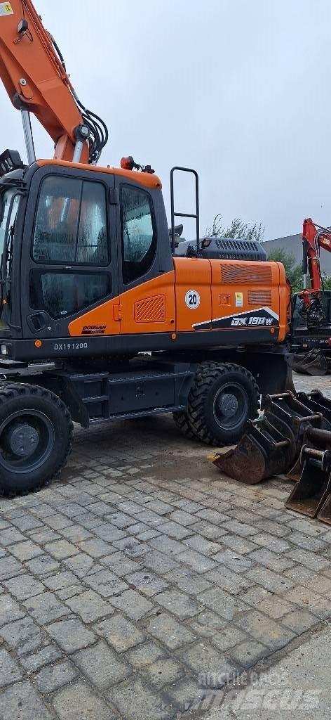 Doosan DX 190 W-7 Excavatoare cu roti