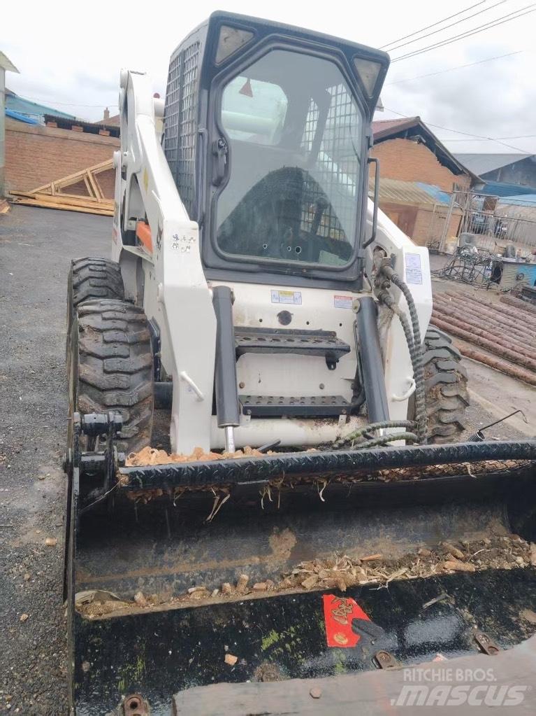 Bobcat S 300 Mini incarcator