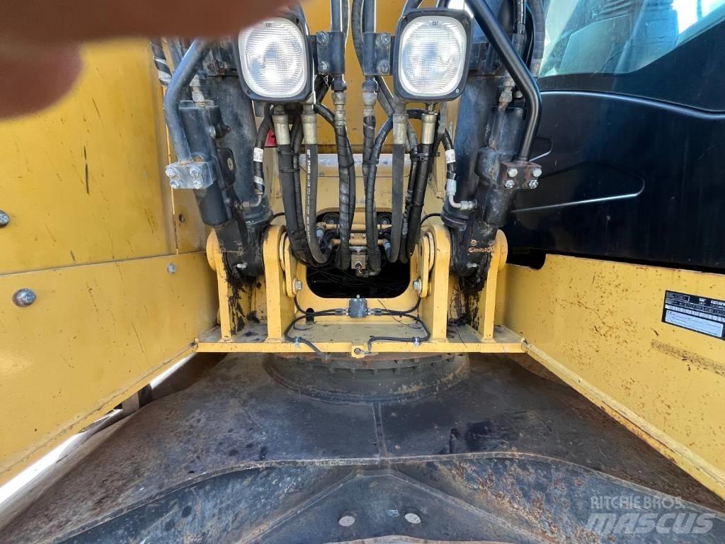 CAT 328 D LCR Excavatoare pe șenile
