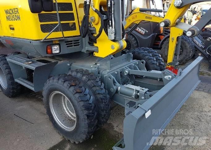 Neuson EW100 Mini excavatoare < 7t