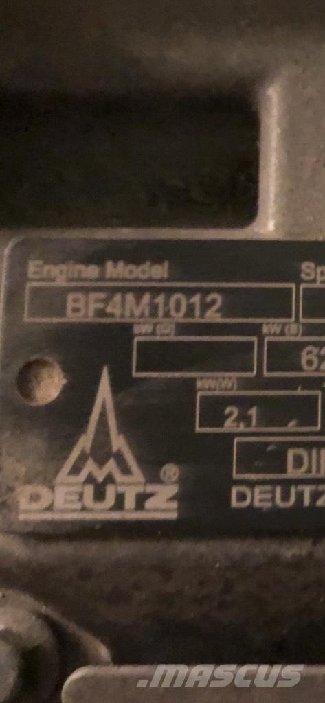 Deutz BF4M1012 Incarcator pe pneuri