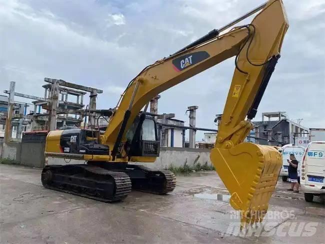 CAT 330D Excavatoare pe șenile
