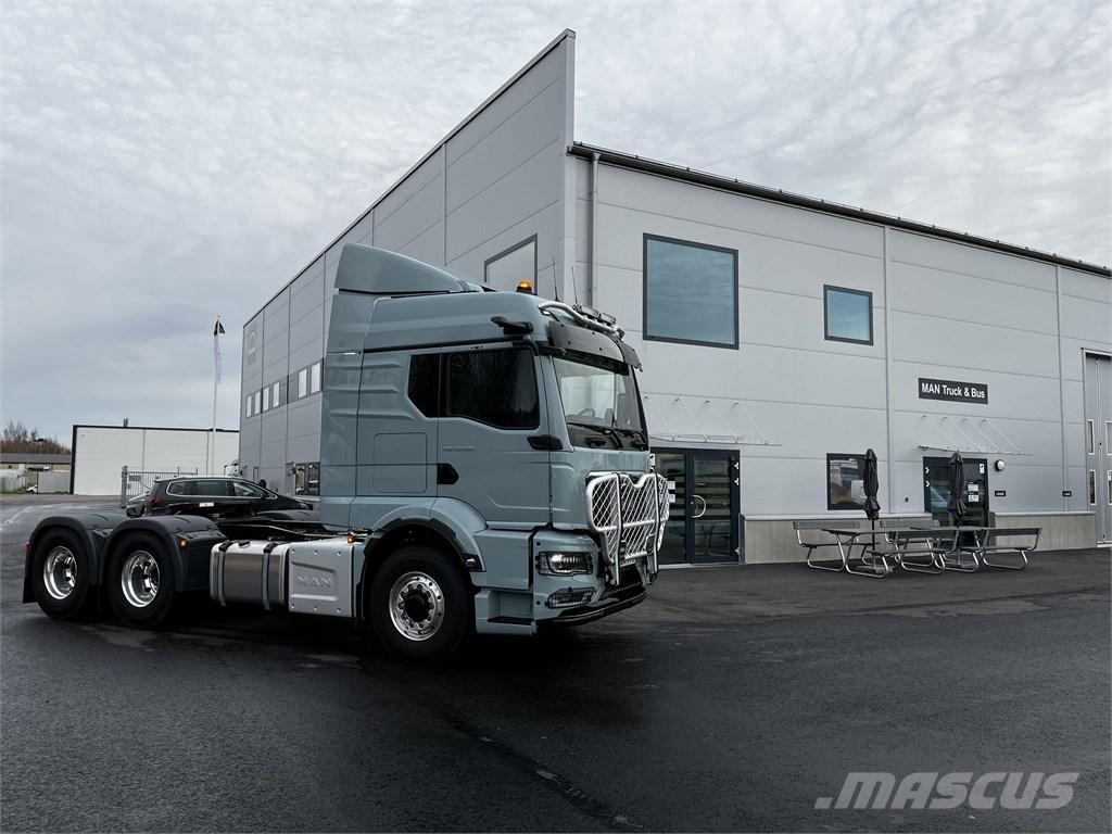 MAN TGS 33.520 6x4H Autotractoare
