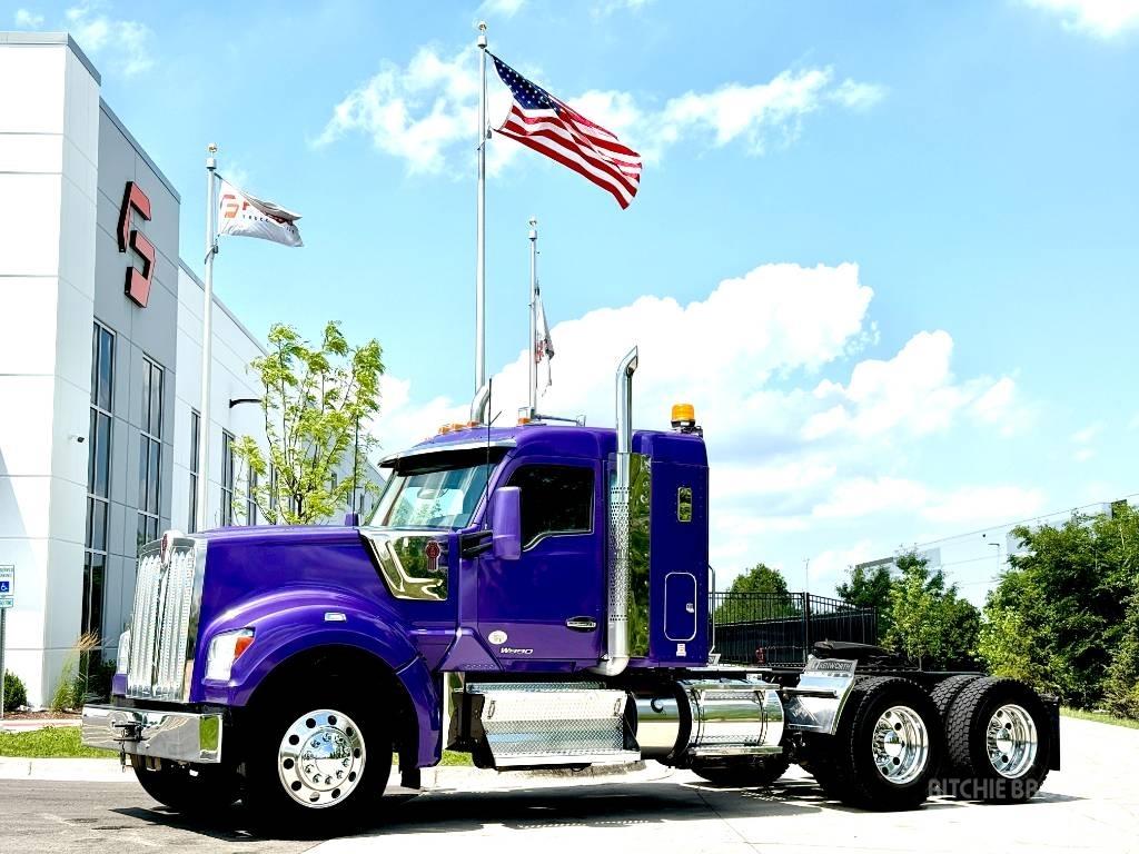 Kenworth W 990 Autotractoare