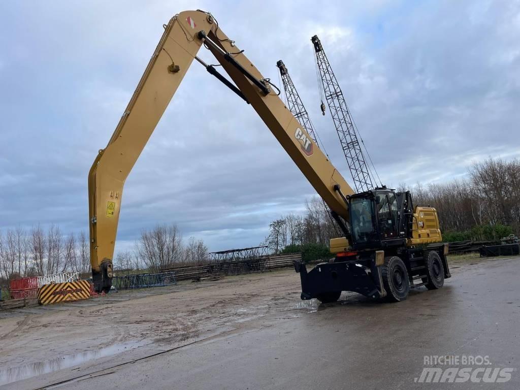CAT 3040 Paleta de manipulare