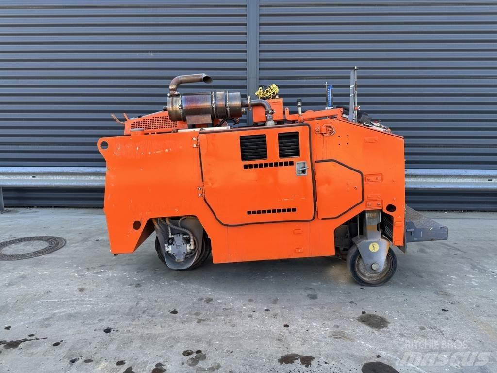 Wirtgen W 350 Utilaje asfalt cu freze reci