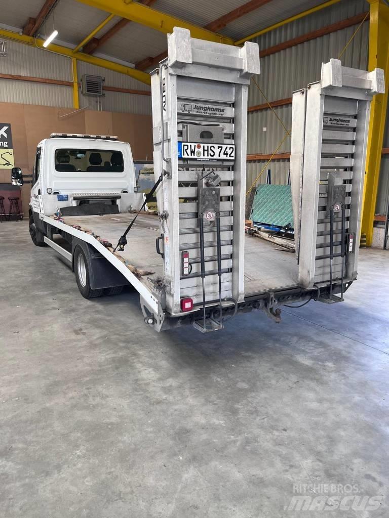 Iveco Transporter Transportatoare vehicule