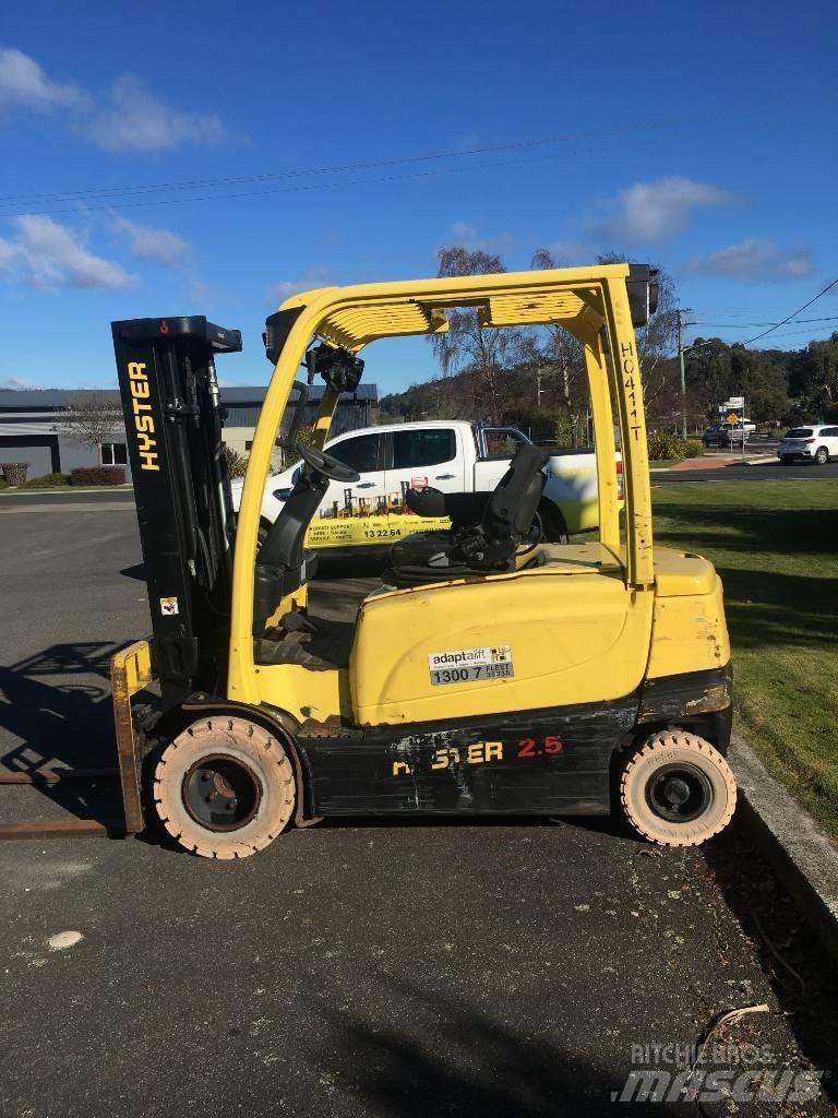 Hyster J2.5XN Stivuitor electric