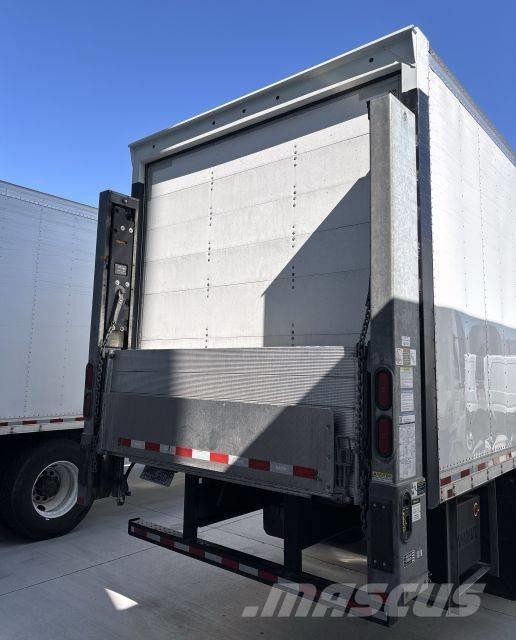 Freightliner M2 Autocamioane