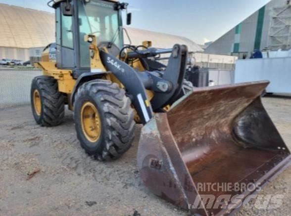 John Deere 544K Incarcator pe pneuri