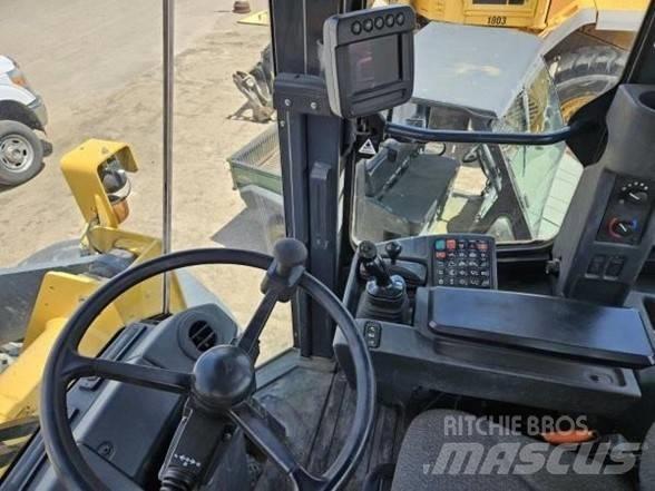 John Deere 544K Incarcator pe pneuri