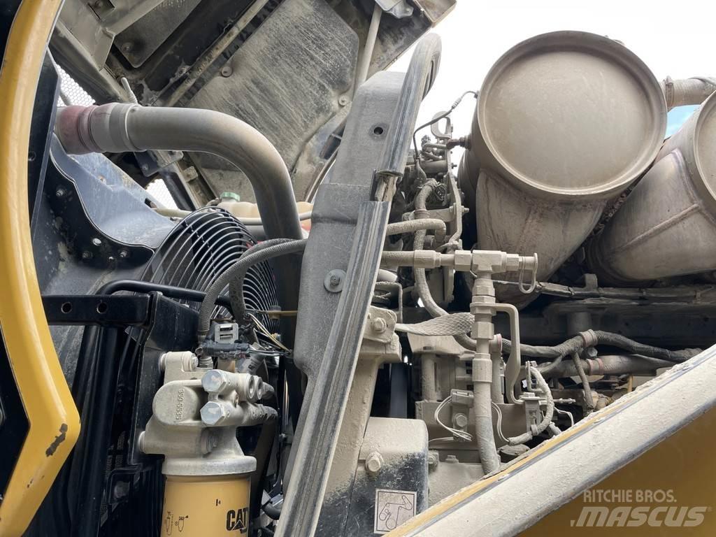 CAT 972M Incarcator pe pneuri