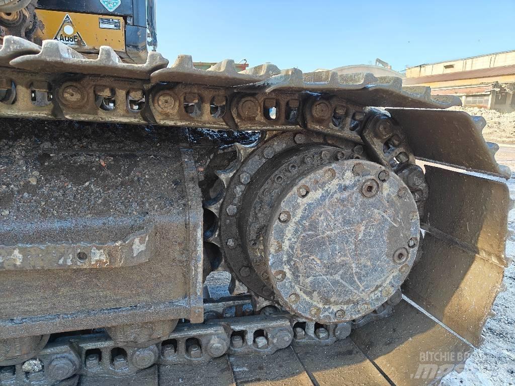 CAT 320F Excavatoare pe șenile
