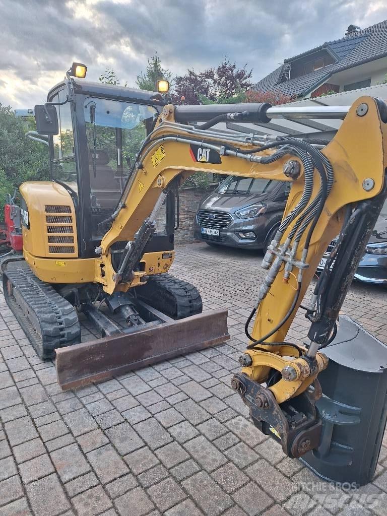CAT 302.7 D CR Mini excavatoare < 7t