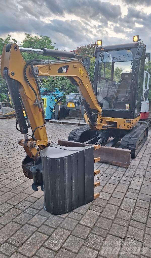 CAT 302.7 D CR Mini excavatoare < 7t