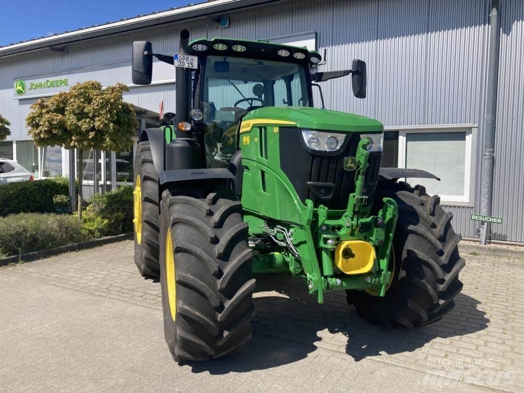 John Deere 6R215 Tractoare