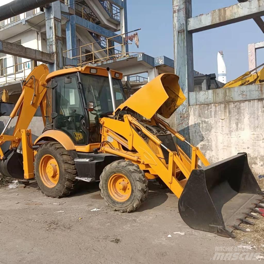 JCB 3CX Buldoexcavatoare