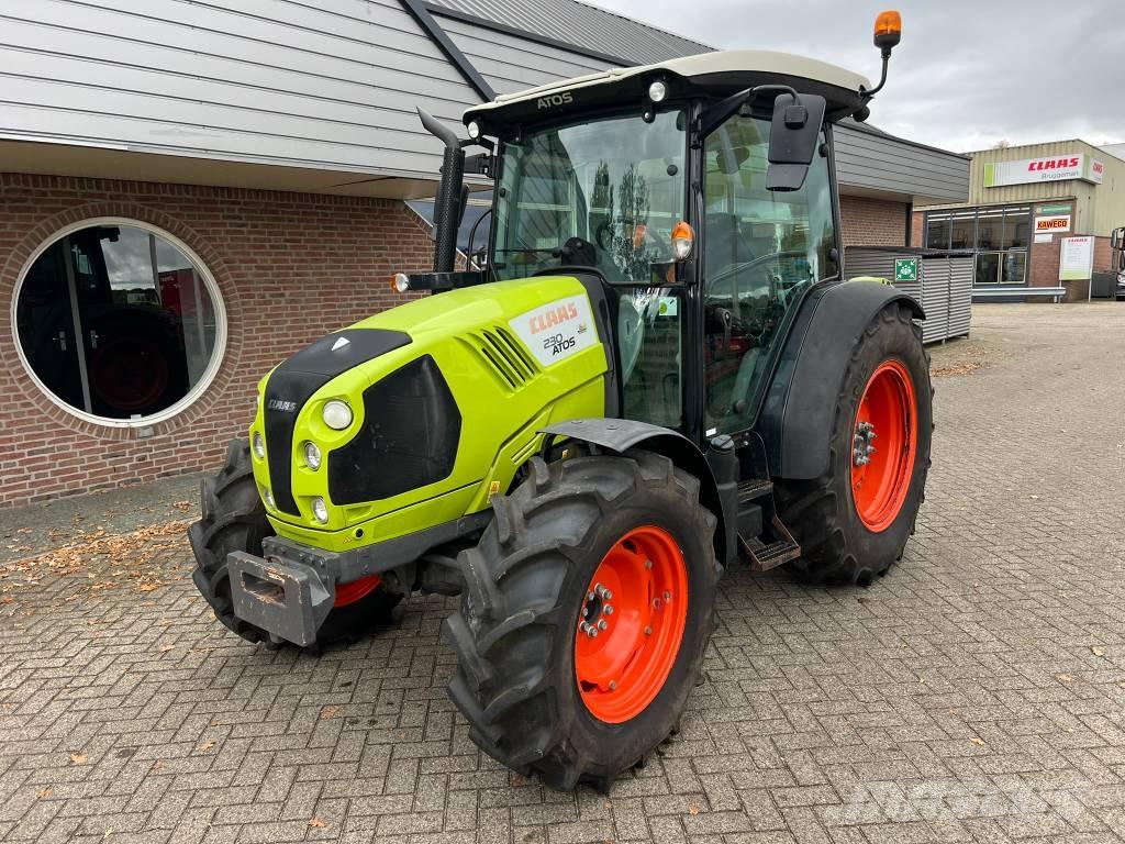 CLAAS Atos 230 Tractoare