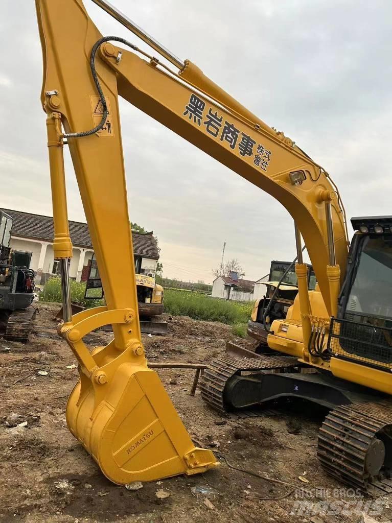 Komatsu PC 130 Excavatoare pe șenile
