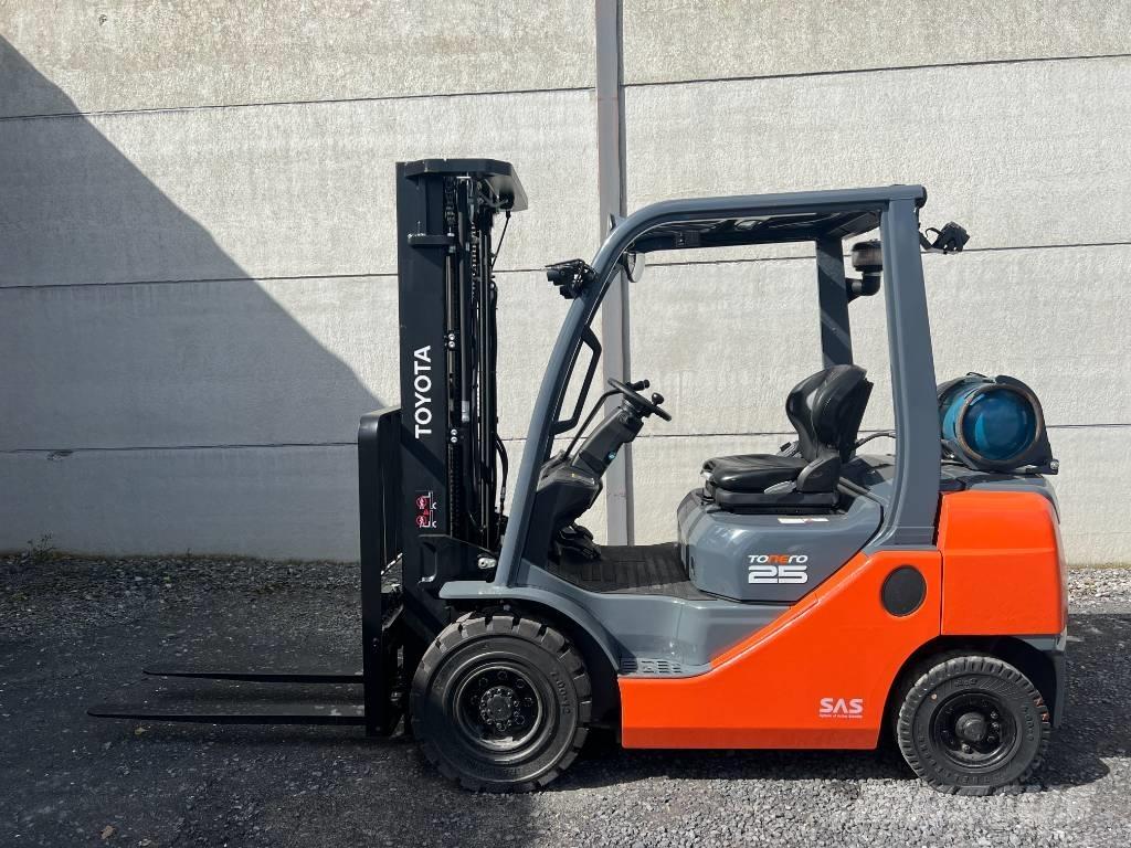 Toyota 02-8 FGF 25 Stivuitor GPL