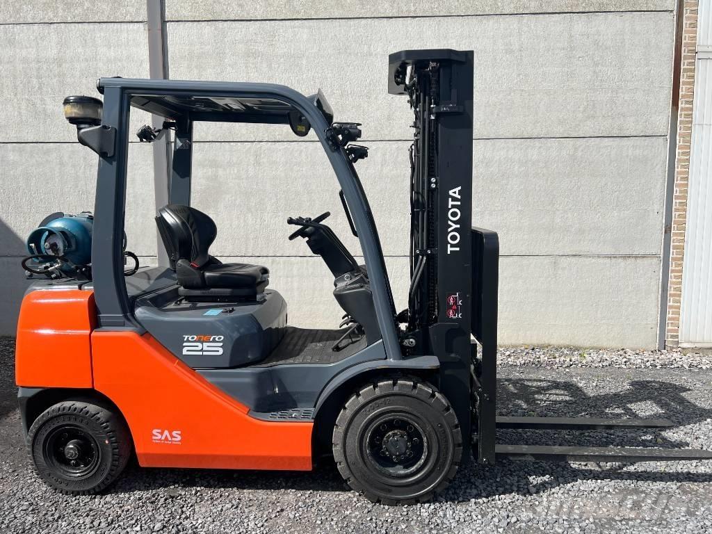 Toyota 02-8 FGF 25 Stivuitor GPL