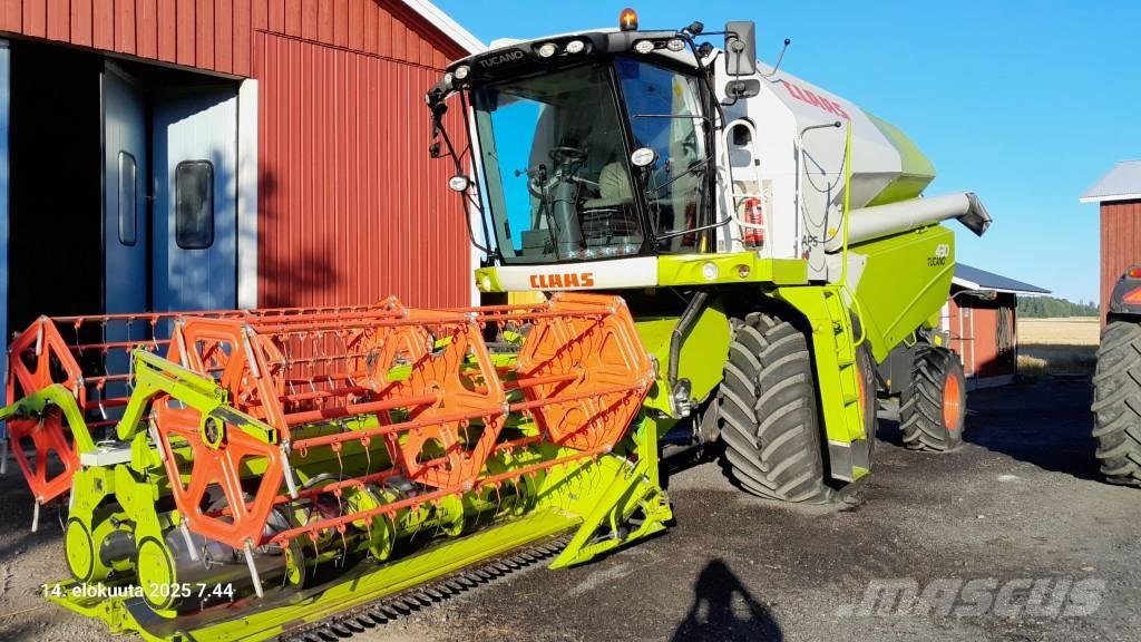 CLAAS Tucano 430 APS Combine de secerat