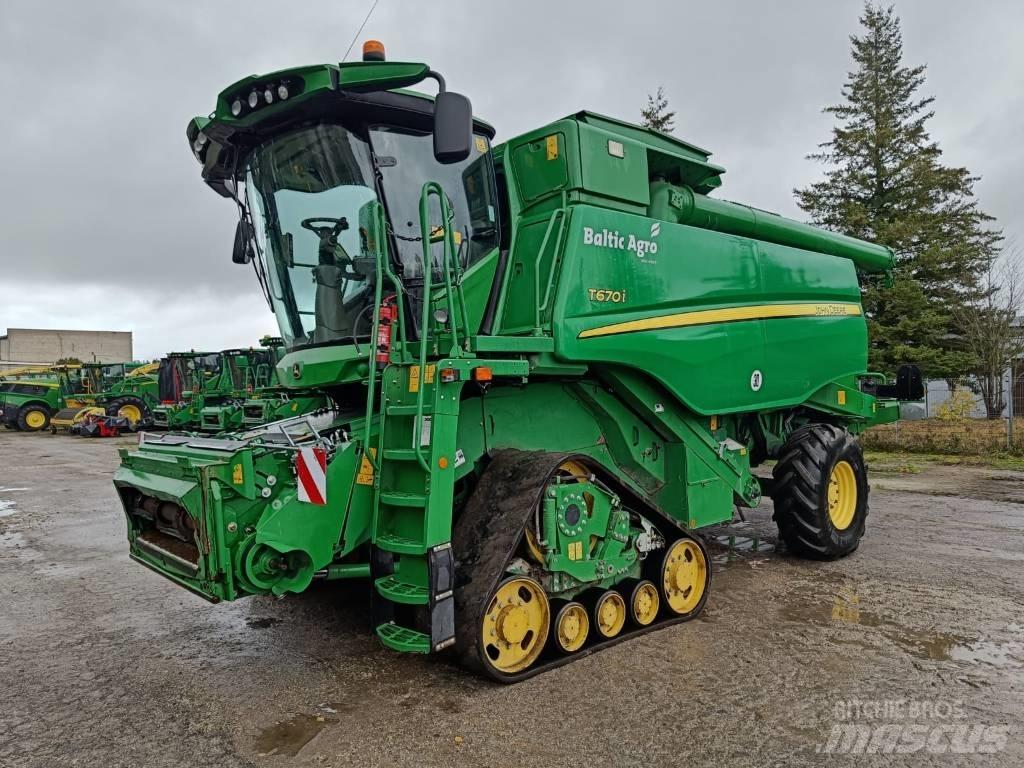 John Deere T670i Combine de secerat