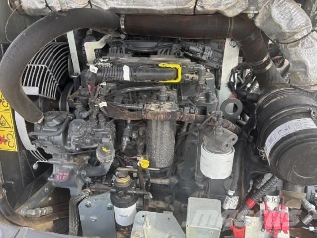 CASE 21 F Incarcator pe pneuri