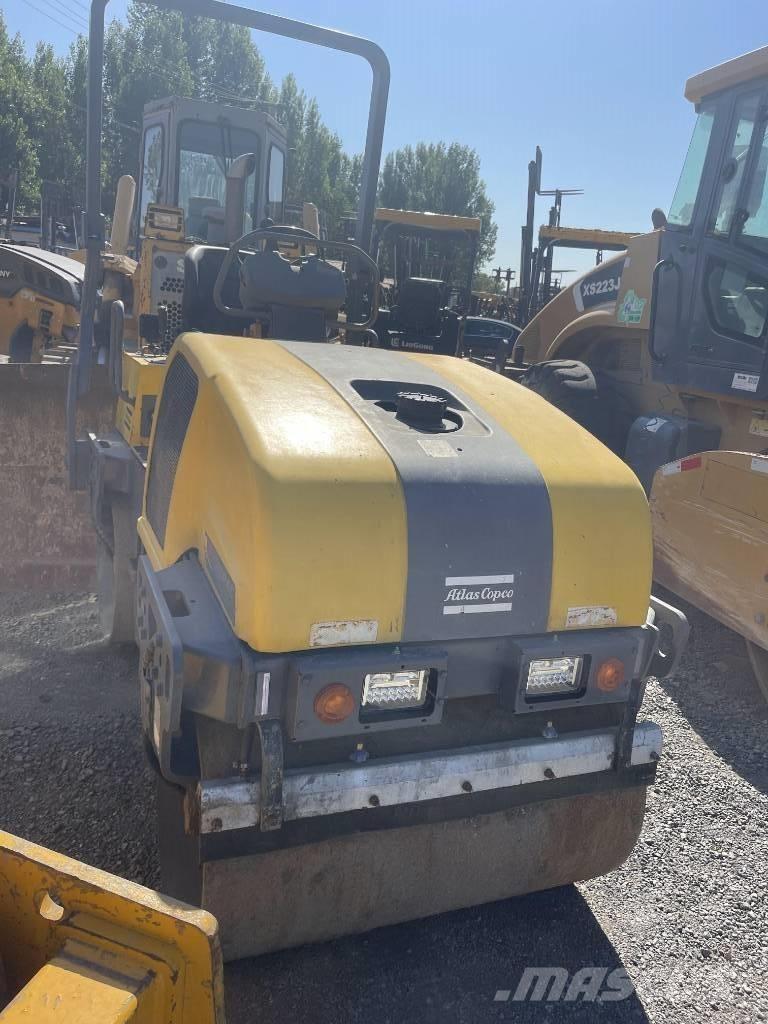 Dynapac CC 1250 Cilindri compactori dubli