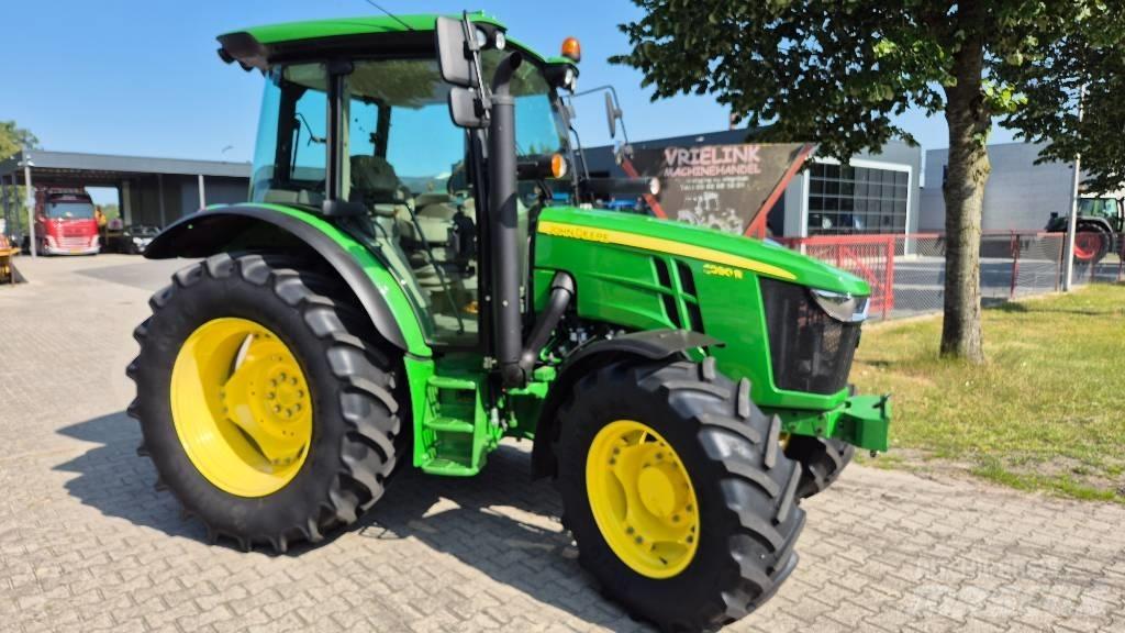 John Deere 5090 R Tractoare