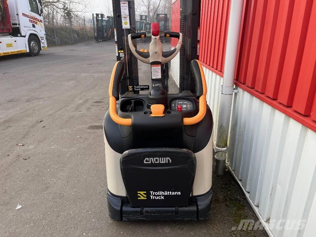 Crown ETi 4000-1.2 Transpaleta manuala