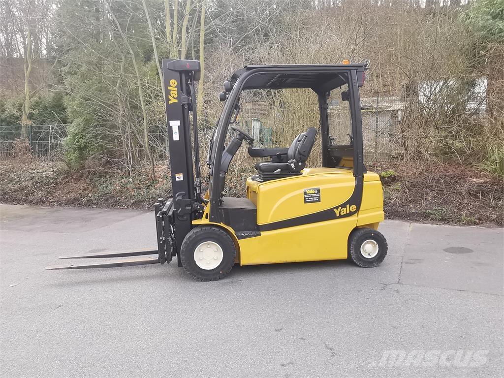 Yale ERP30VL Stivuitor electric