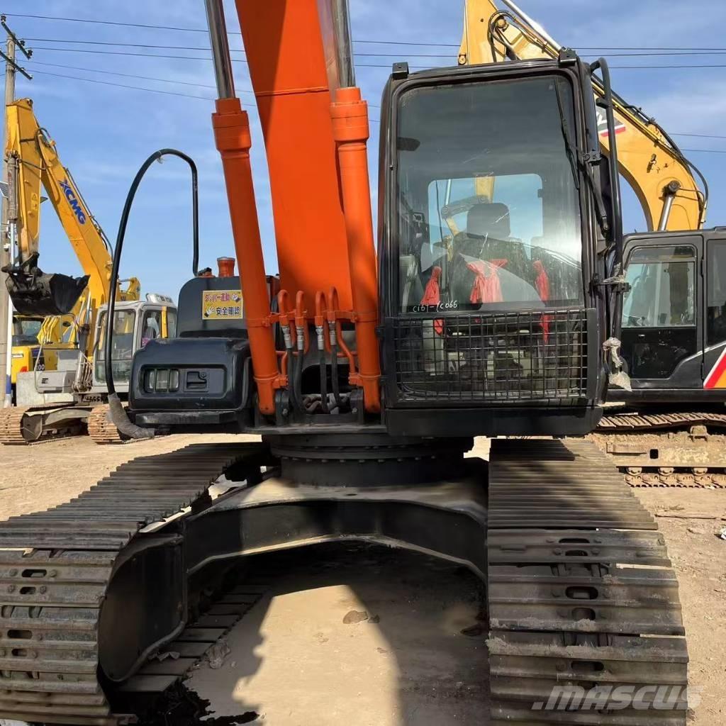 Hitachi ZX 160 Excavatoare 7t - 12t