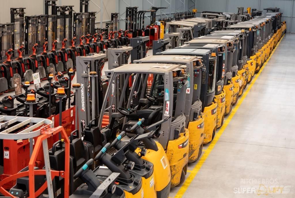 Jungheinrich EFG213 Stivuitor electric