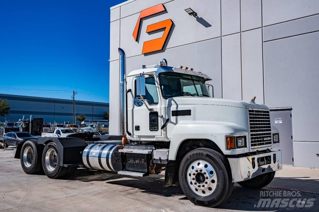 Mack Pinnacle Autotractoare