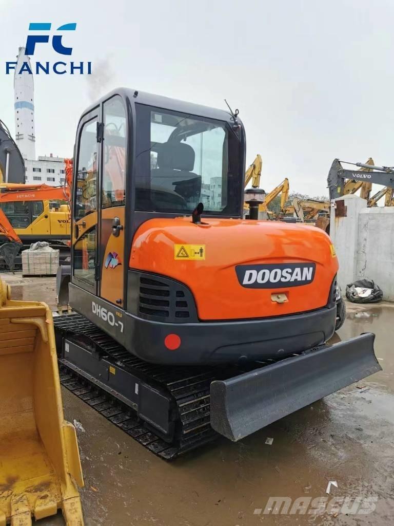 Doosan DH 60-7 Mini excavatoare < 7t