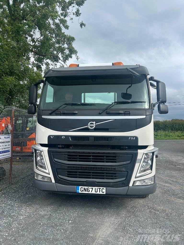 Volvo FM 11 330 Camion cabina sasiu