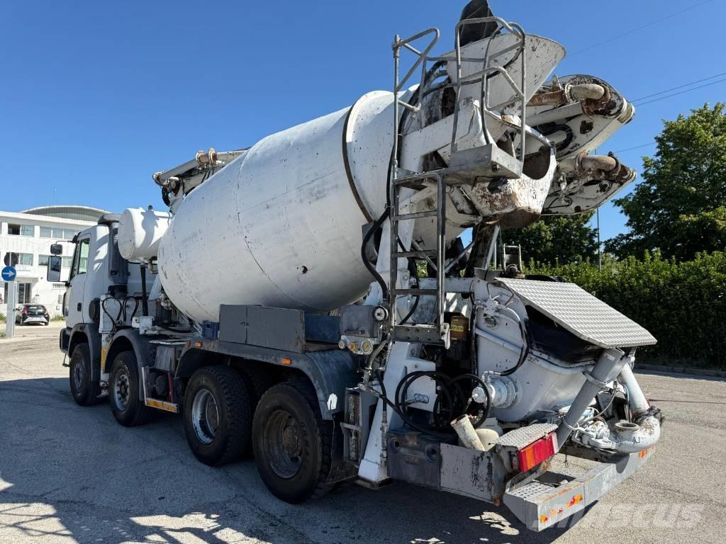 Astra Betonpompa Betoniera