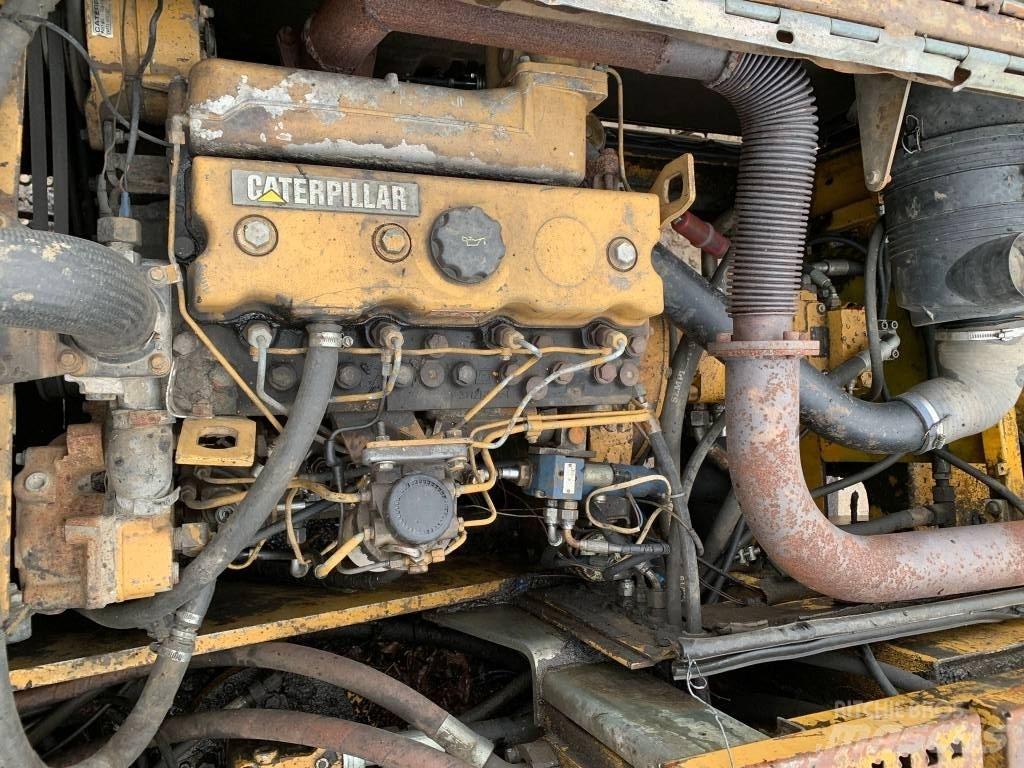 CAT M 315 Excavatoare cu roti