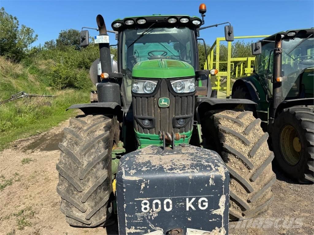 John Deere 6215 R Tractoare