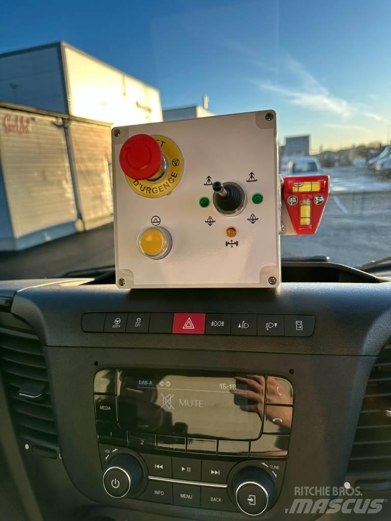 Klubb K42P Platforme aeriene montate pe camion