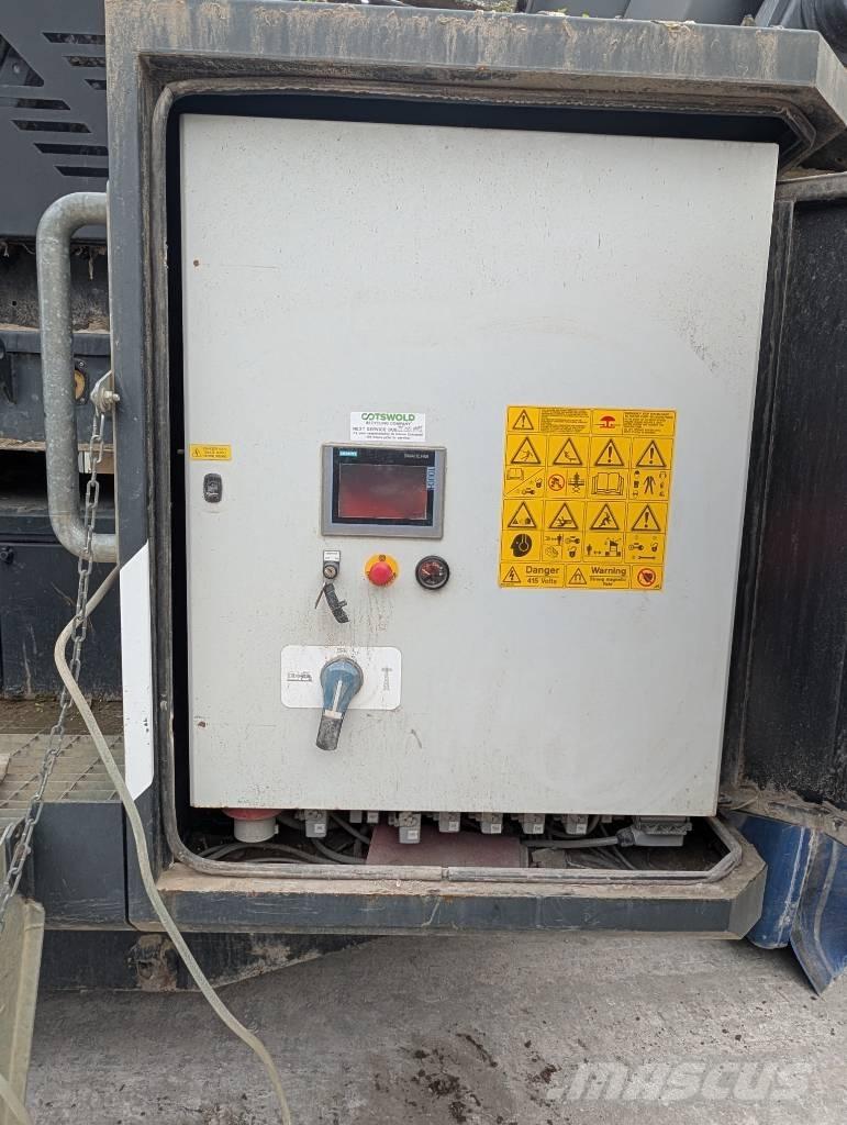 M&K TPS120 Echipament de sortare