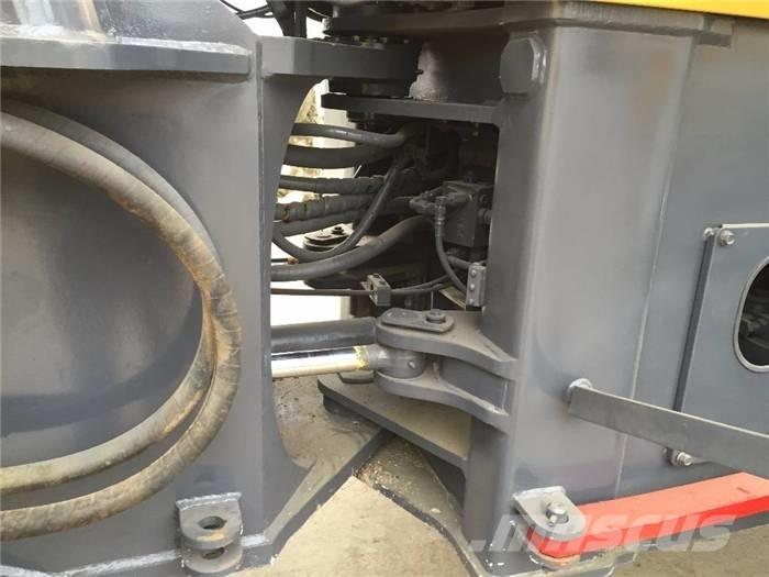 Komatsu WA 380-3 Incarcator pe pneuri