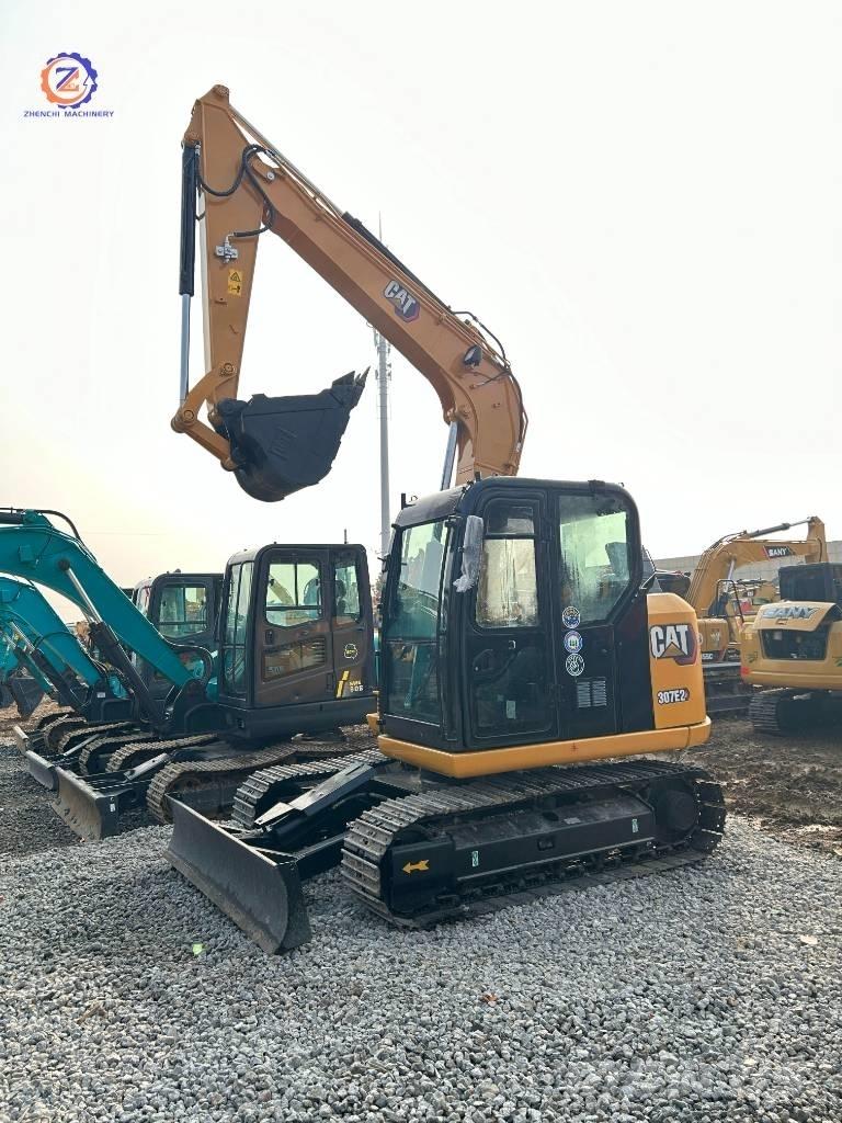 CAT 307 E2 Excavatoare 7t - 12t