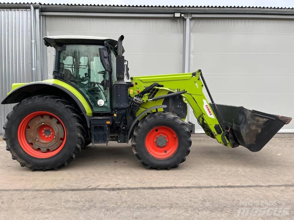 CLAAS Arion 530 CIS Tractoare