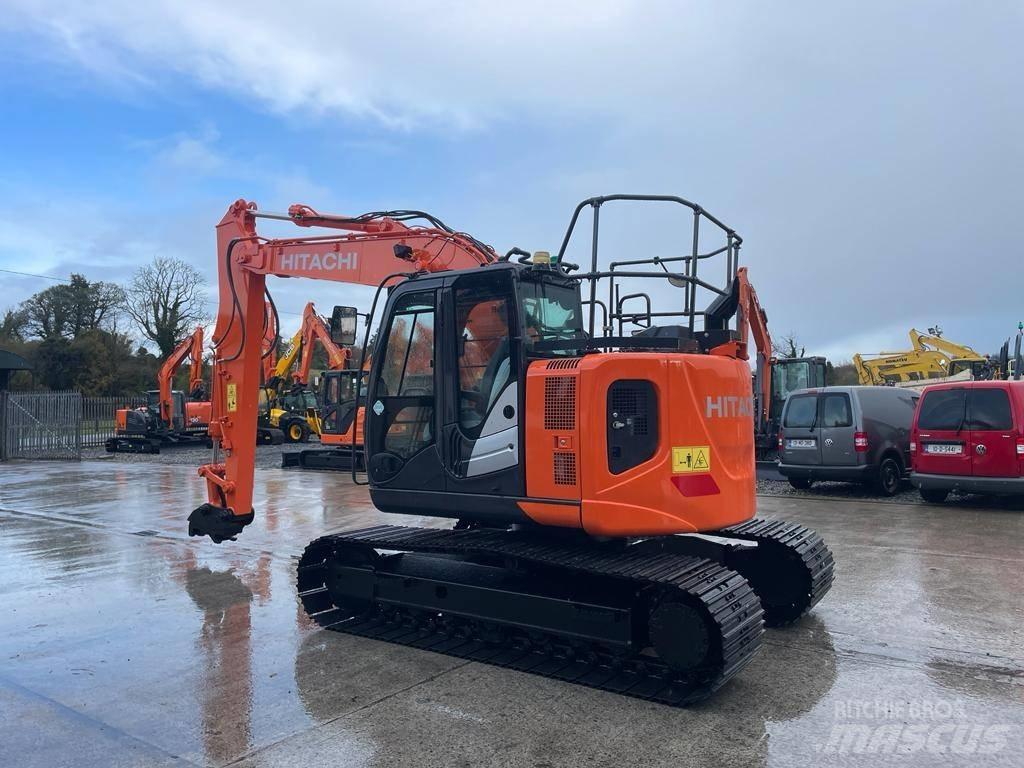 Hitachi ZX 135 US-6 Excavatoare pe șenile
