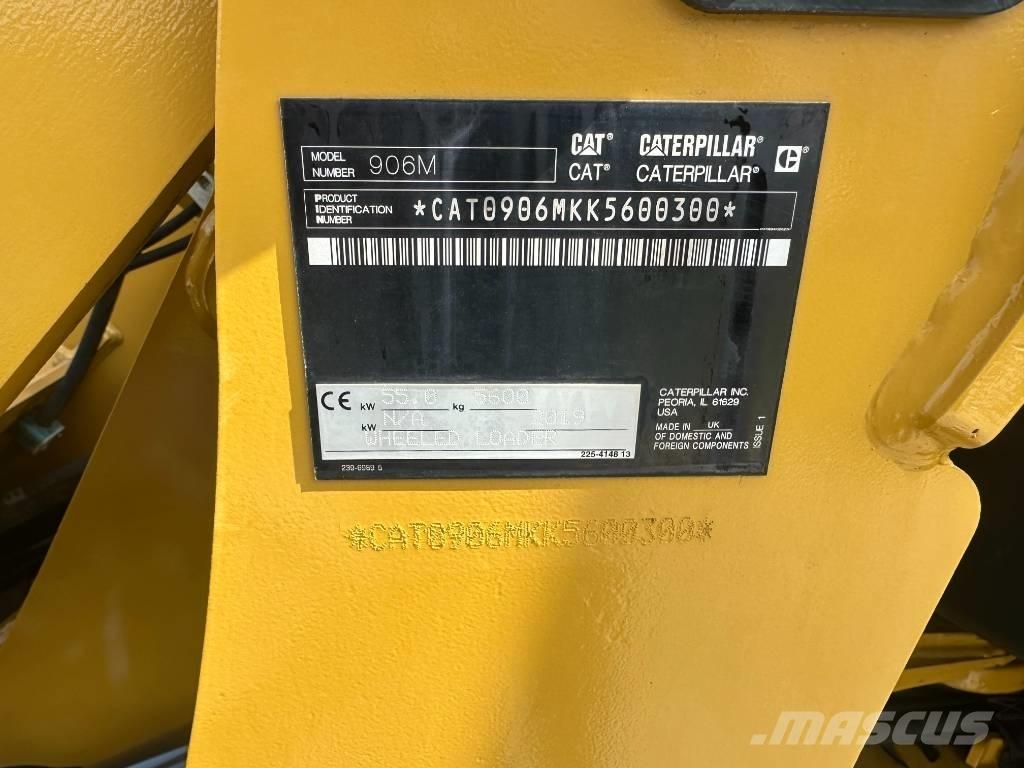 CAT 906 M Incarcator pe pneuri