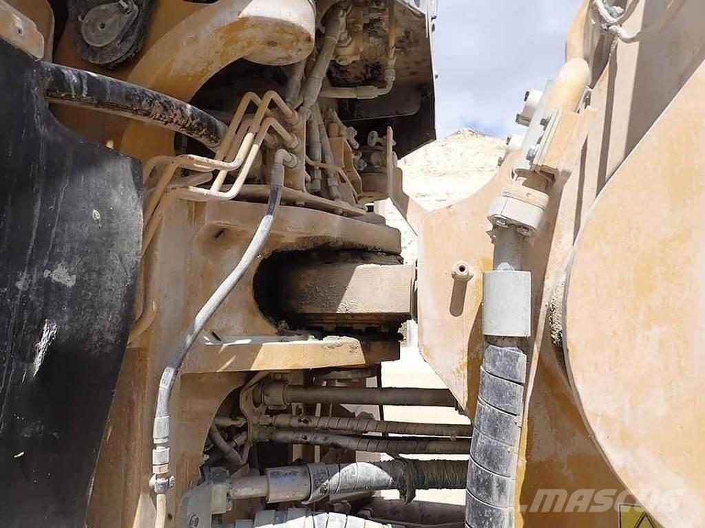 CAT 988K Incarcator pe pneuri