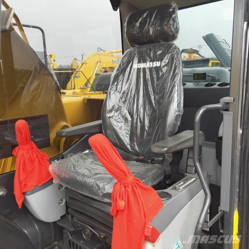 Komatsu PC200-8 Excavatoare pe șenile
