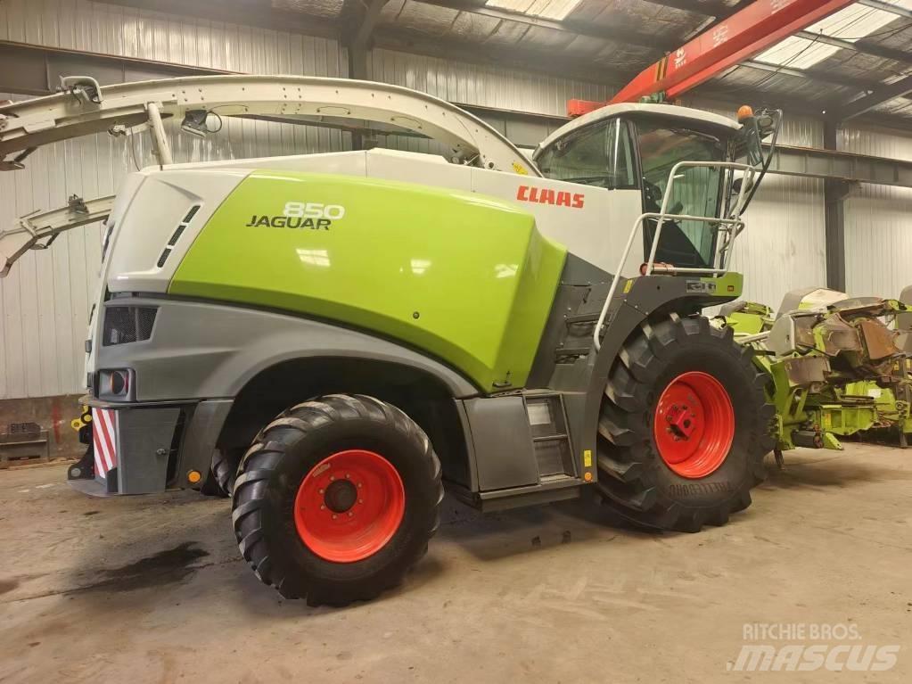 CLAAS Jaguar 850 Forajere cu autopropulsare